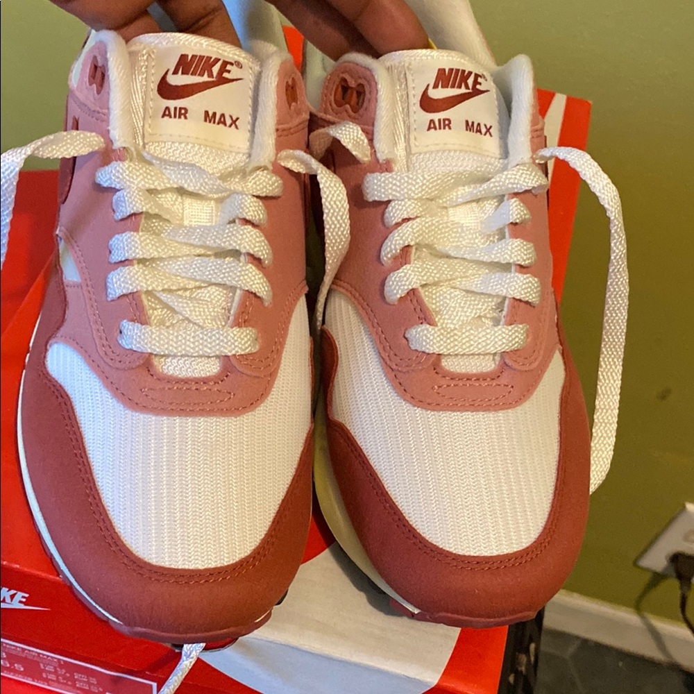 Nike Pink and Cream Sneakers with Air Max Cushioning - Picture 2 of 5